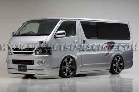 ชุดแต่ง TOYOTA HIACE WALD ทรง EXECUTIVE LINE V2